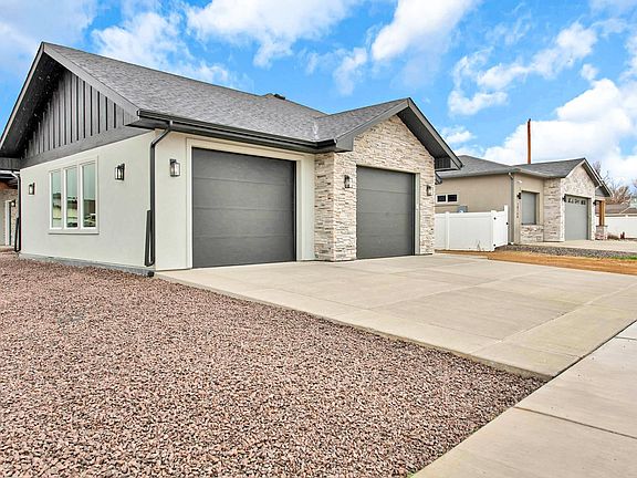 2nd image of 2875 Rock Creek Dr #B