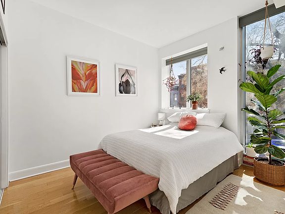 4th image of 273 Clifton Pl #2F
