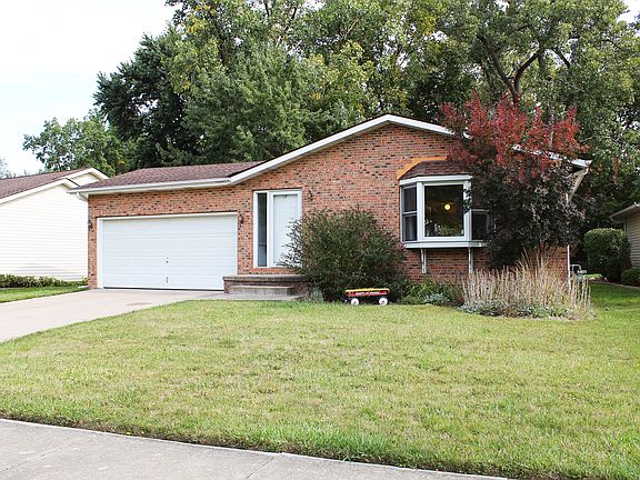 2nd image of 7749 E Linden Ln