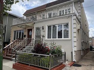 2558 E 2nd St, Brooklyn, NY 11223