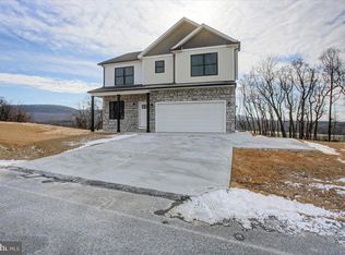 120 Feather Dr, Shippensburg, PA 17257