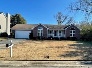 4774 Deer Lakes Rd, Fayetteville, NC 28311