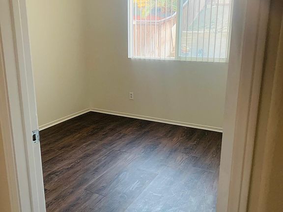 5th image of 15194 Riverview Ln