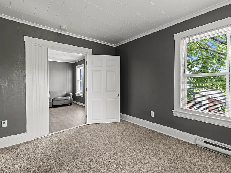 205 Darrow Ave #3R — Photo 6