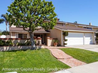 19822 Edgewood Ln, Huntington Beach, CA 92646