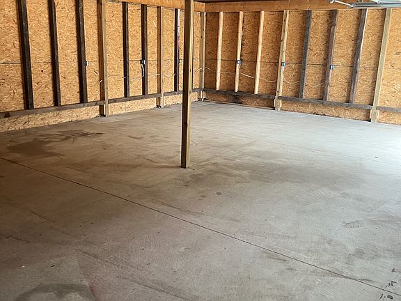 2nd image of 21 Myrtle St #1