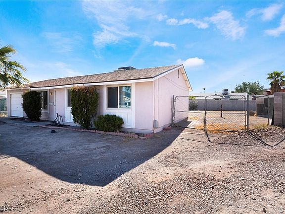 3rd image of 3873 Manford Cir