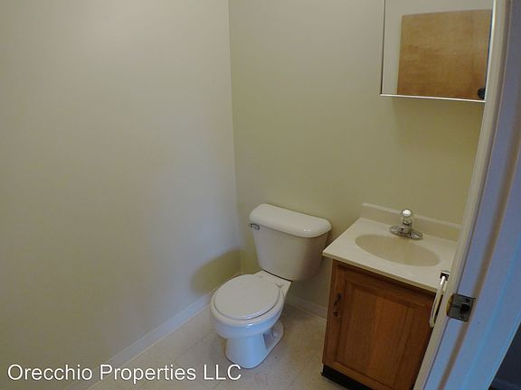 5th image of 122B Karen Way