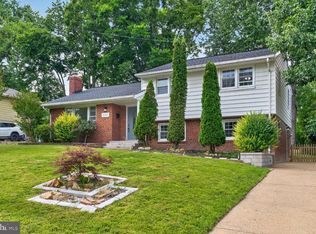 8109 Carrick Ln, Springfield, VA 22151