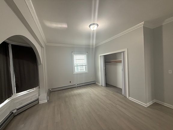 4th image of 640 S Main St #1