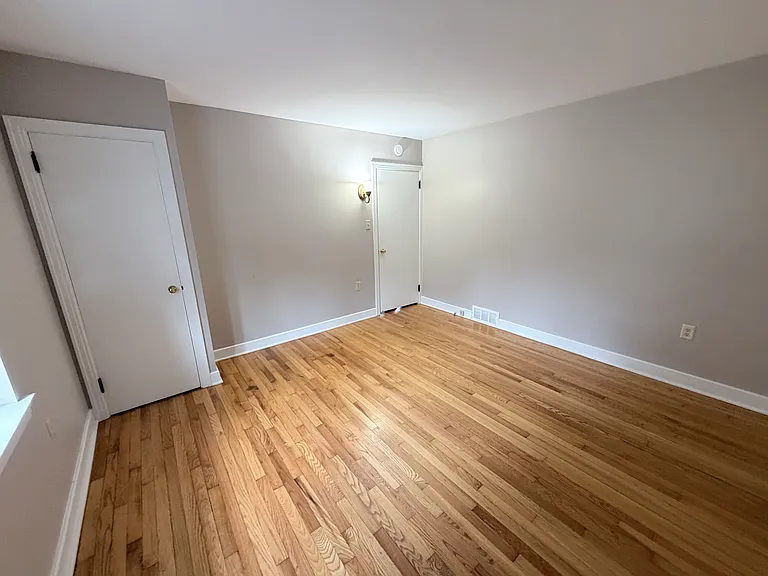 143 E Lincoln Ave — Photo 18