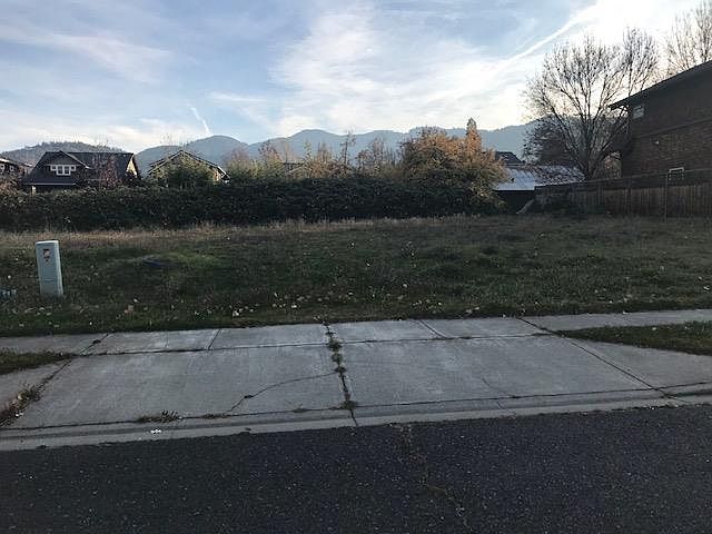 1st image of 2513 Saratoga Ln
