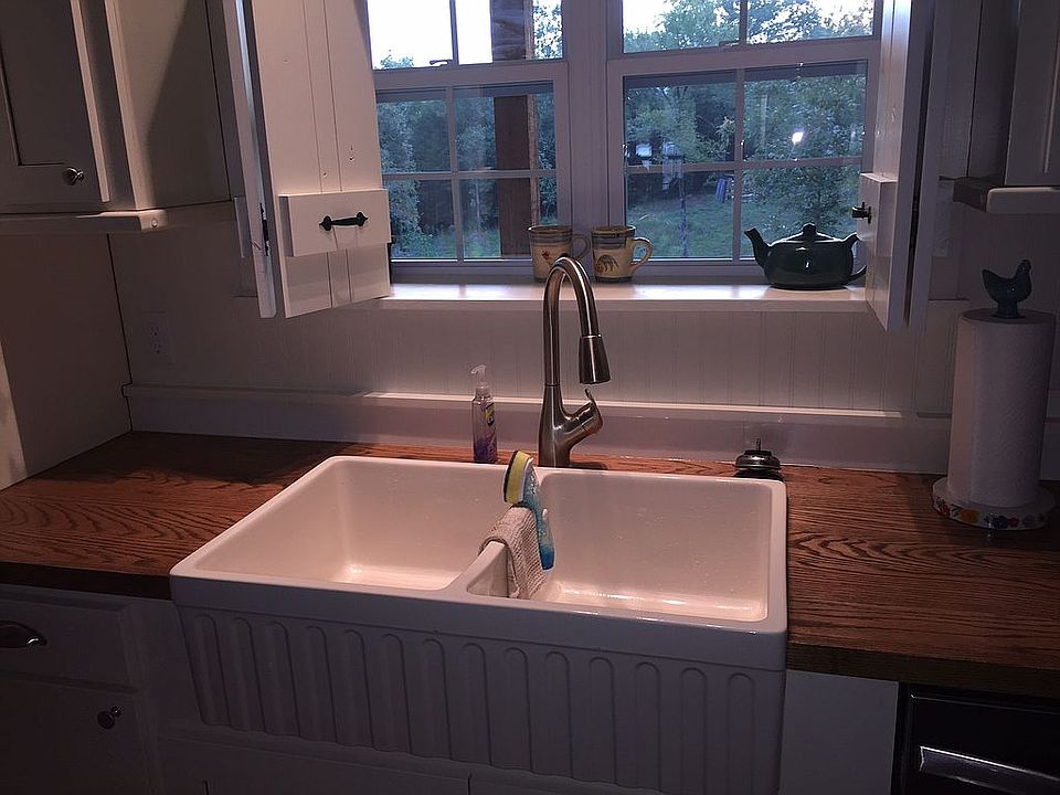 1st image of 34167 Robinson Ln