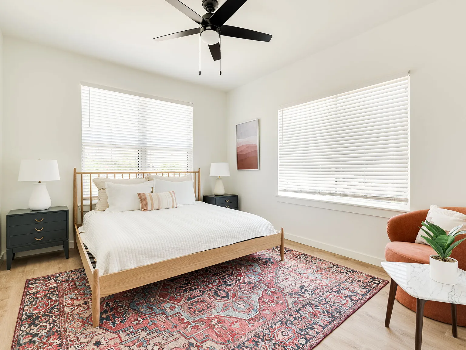 B12 Apartments - 5 — Photo 4