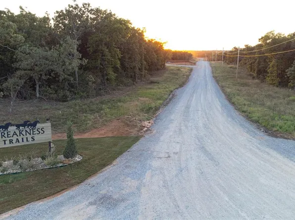 104699 S Secretariat Trl, McLoud, OK 74851