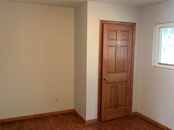 3rd image of 10970 Farm Road 2085