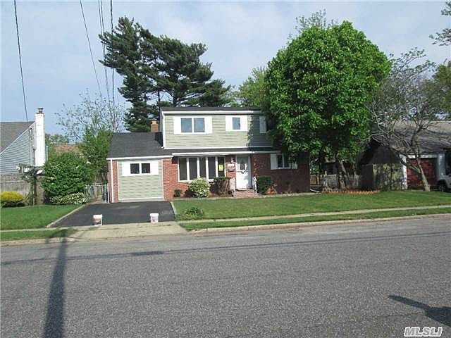 1st image of 233 E Lake Ave