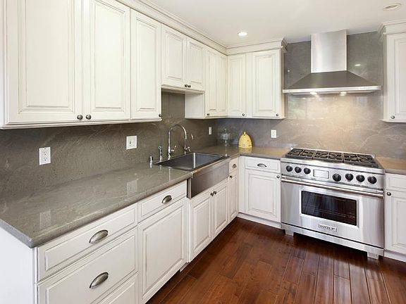 3rd image of 1202 Sharon Park Dr APT 67
