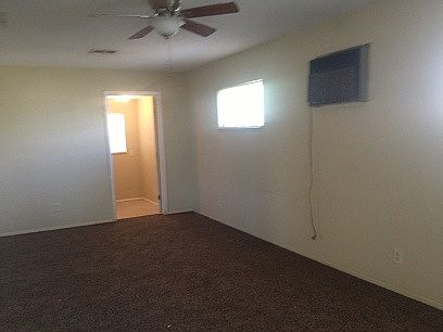3rd image of 4002 SE 10th St
