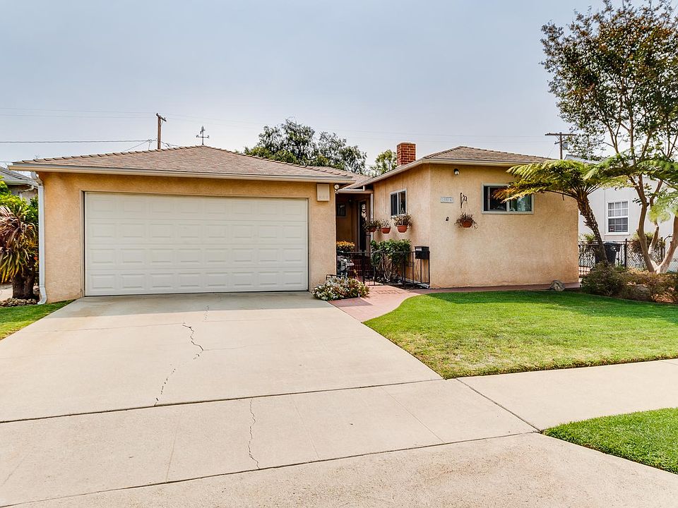 1st image of 15516 S Wilton Pl