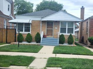7950 S Mozart St, Chicago, IL 60652