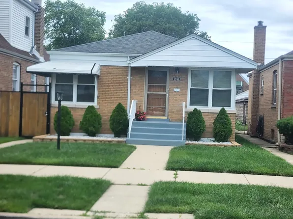 7950 S Mozart St, Chicago, IL 60652