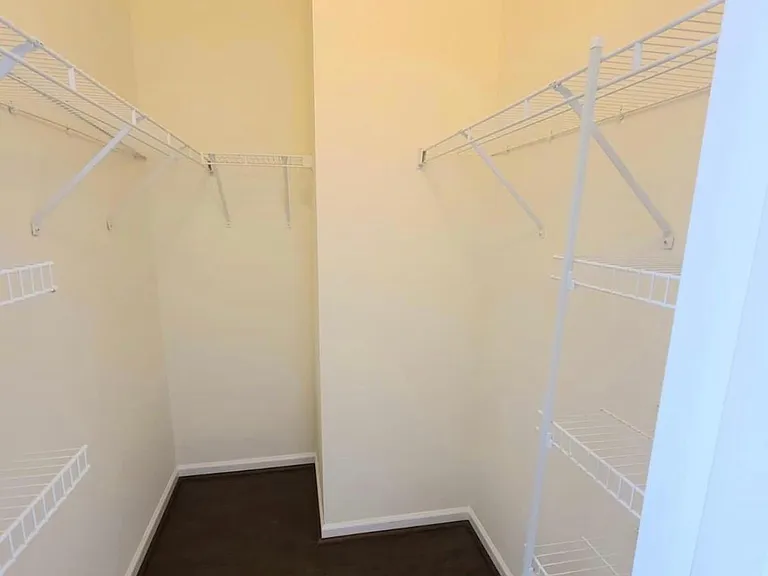 42625 Homefront Ter — Photo 18