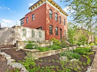1201 Dolman St, Saint Louis, MO 63104