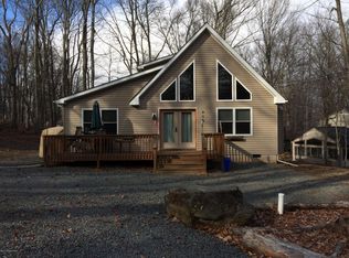 310 Fawn Rd, Pocono Lake, PA 18347