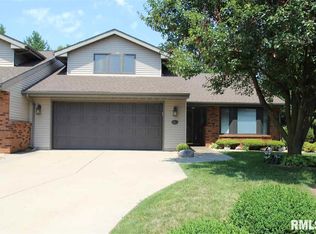 63 Prairie Village Pl, Morton, IL 61550