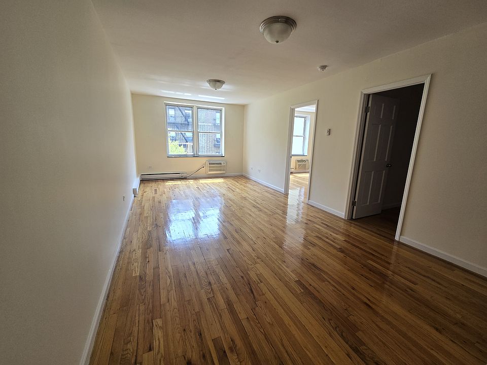 1st image of 31-38 29th St #B4