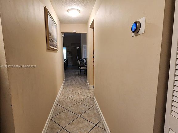 4th image of 462 SE 22nd Dr