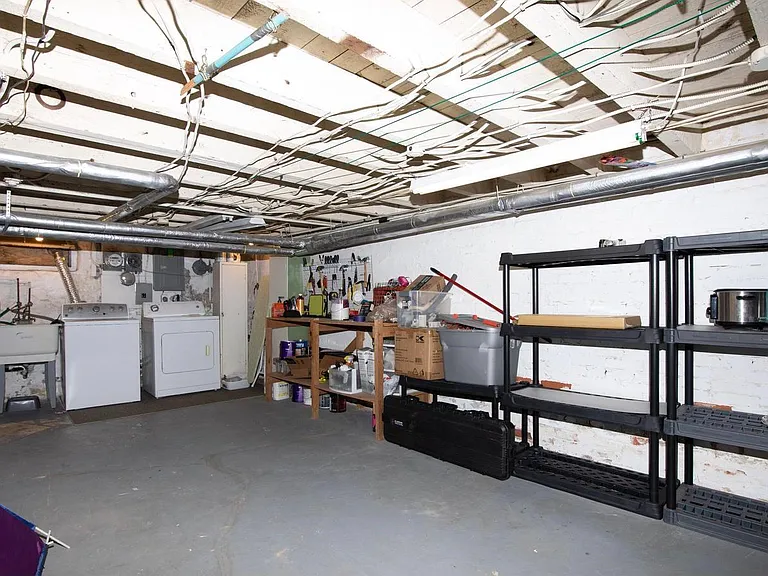 121 Mulberry St — Photo 7