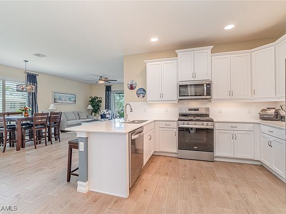 4th image of 43914 Blue Heron Ln