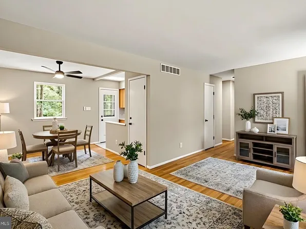 228 Delaware Ave, Newfield, NJ 08344