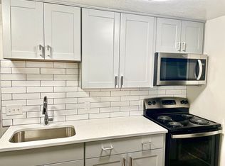 386 E 10105 S #B, Sandy, UT 84070