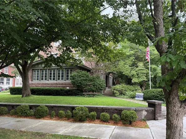 3681 Madison Ave, Kansas City, MO 64111
