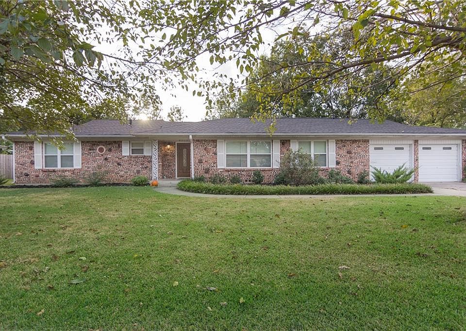 1st image of 4713 Deville Dr