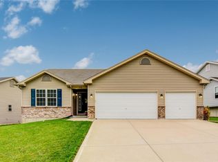 1150 Jaxson Dr, Foristell, MO 63348