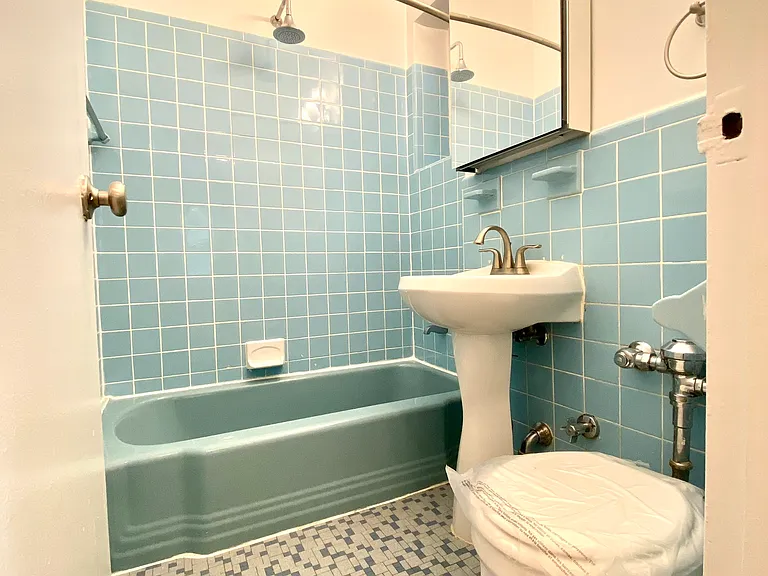 408 E 83rd St #1-B — Photo 8