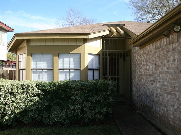 2nd image of 11726 Plumbrook Dr