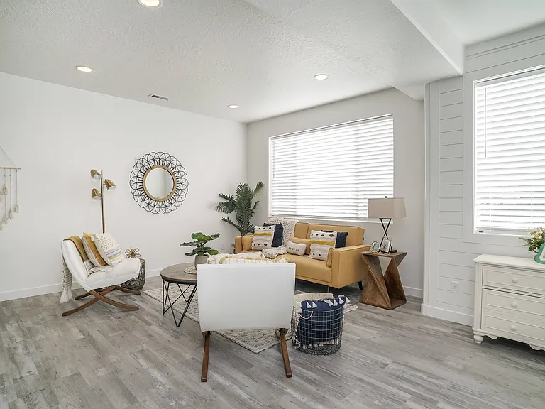 Riverwalk Townhomes — Photo 7