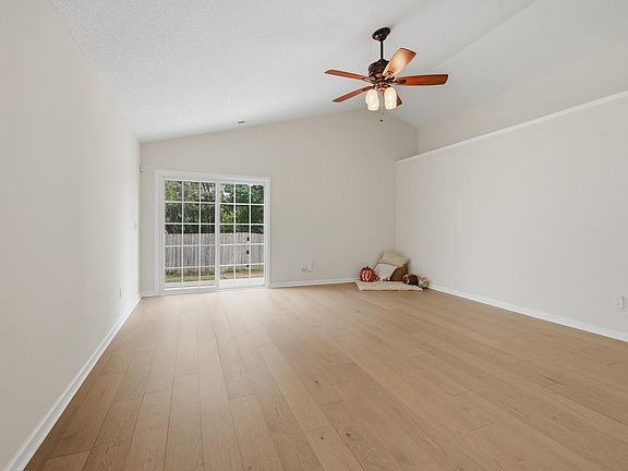 3rd image of 4836 Mocha Ln