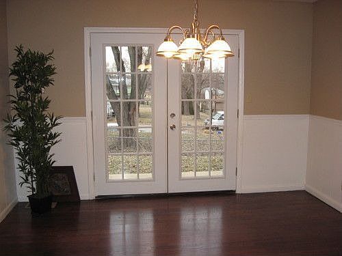5th image of 7726 Everett Ave
