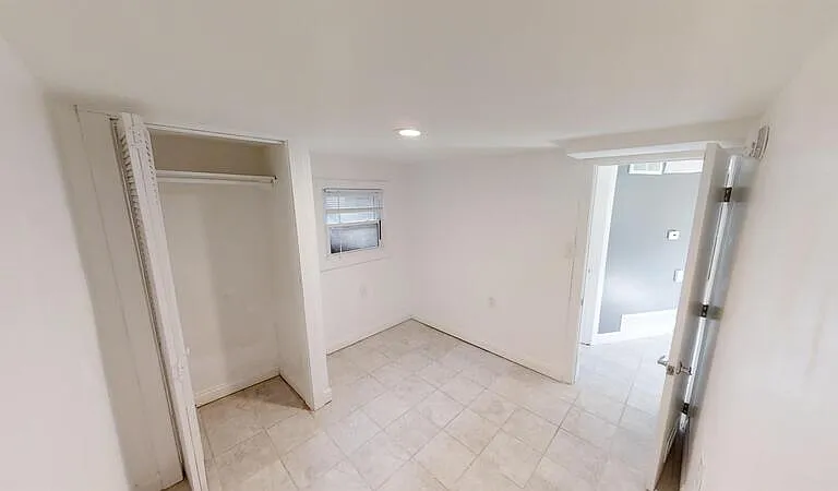 2 N Normal St #3 — Photo 10