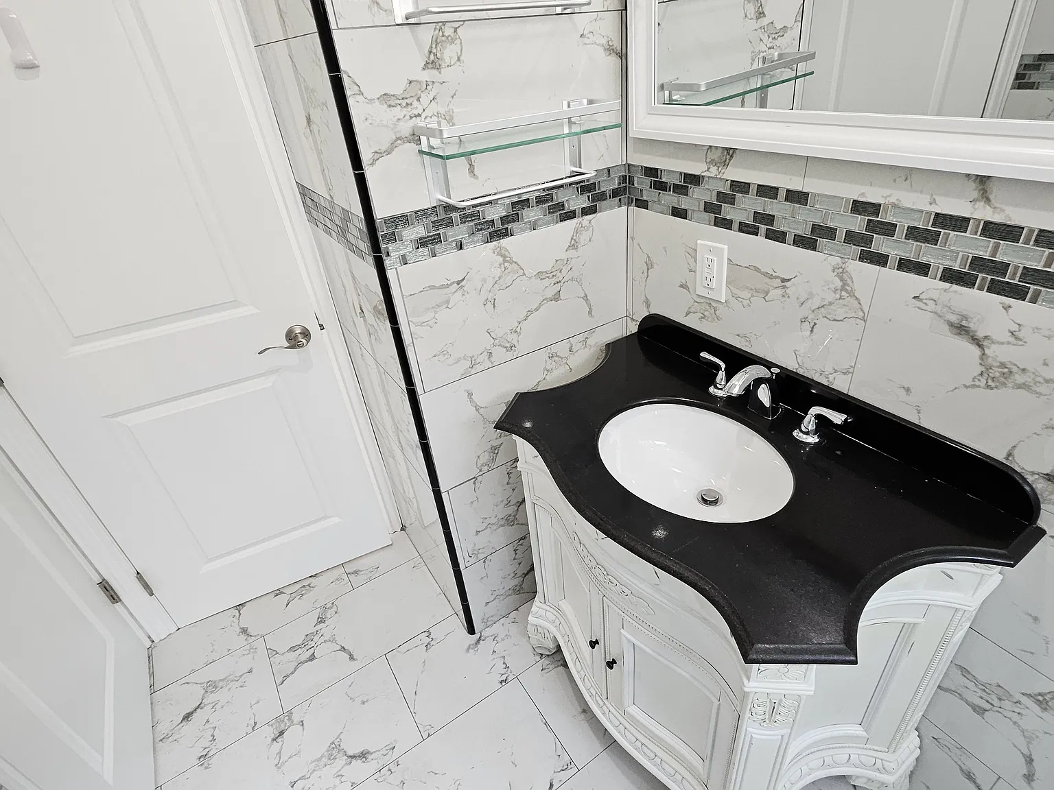 1 bed, 719 sqft, $2,500 — Photo 1