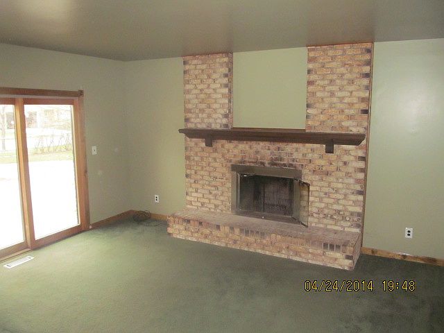 2nd image of 11111 E Eleven Mile Rd