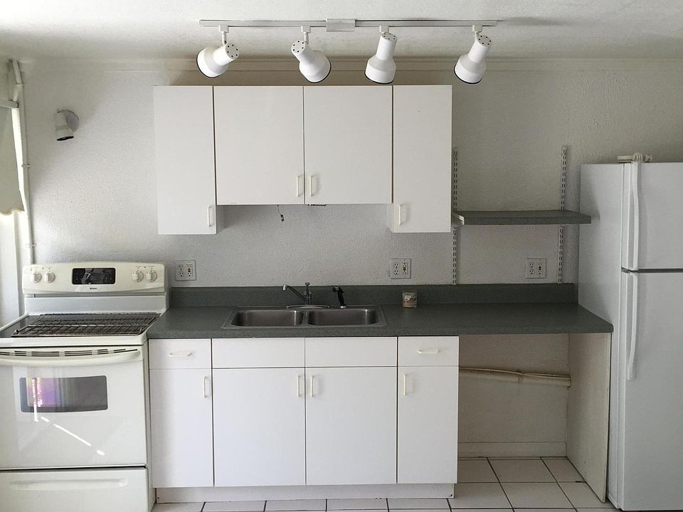 2nd image of 308 Taft Ave #308