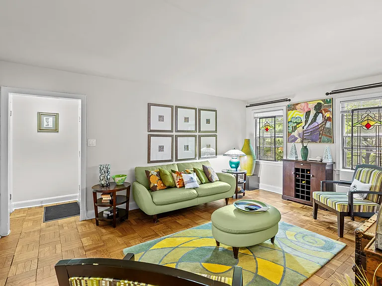 Rock Creek Springs Apartments — Photo 9