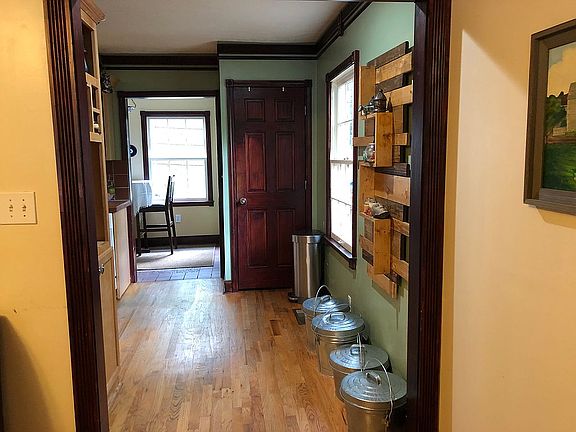 Kitchen Hall